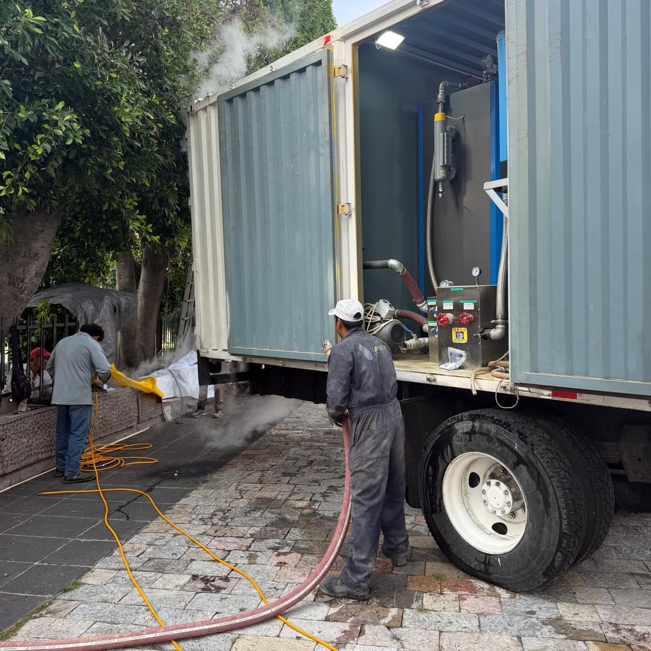 Equipo TANDE trabajando en obra